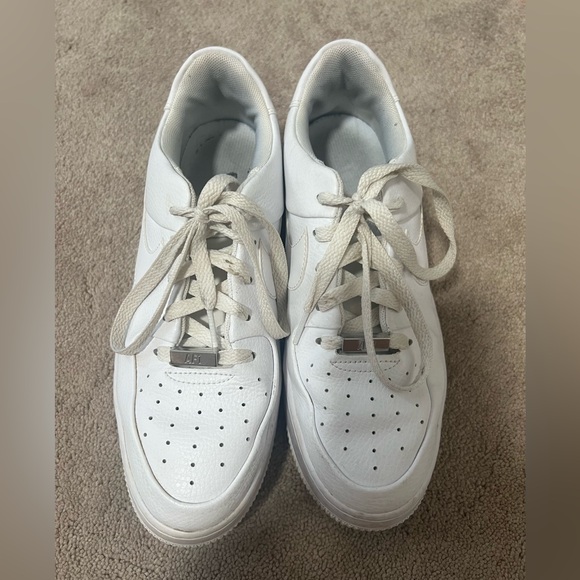 Nike women’s Air Force 1 Sage (platform) - Picture 2 of 5